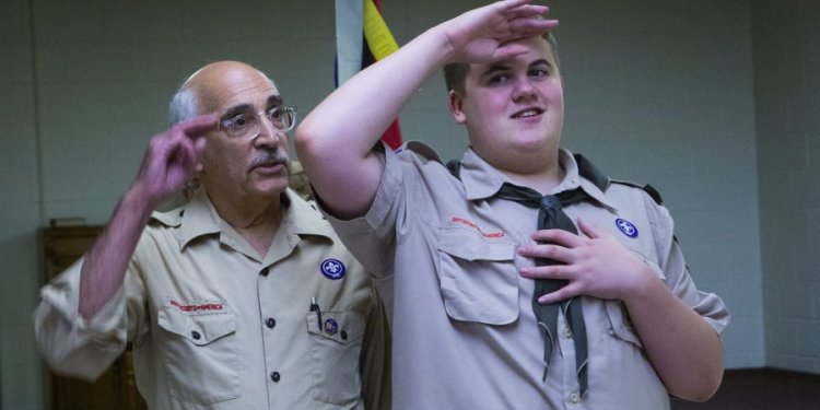 What is the Boy Scouts California pledge?
